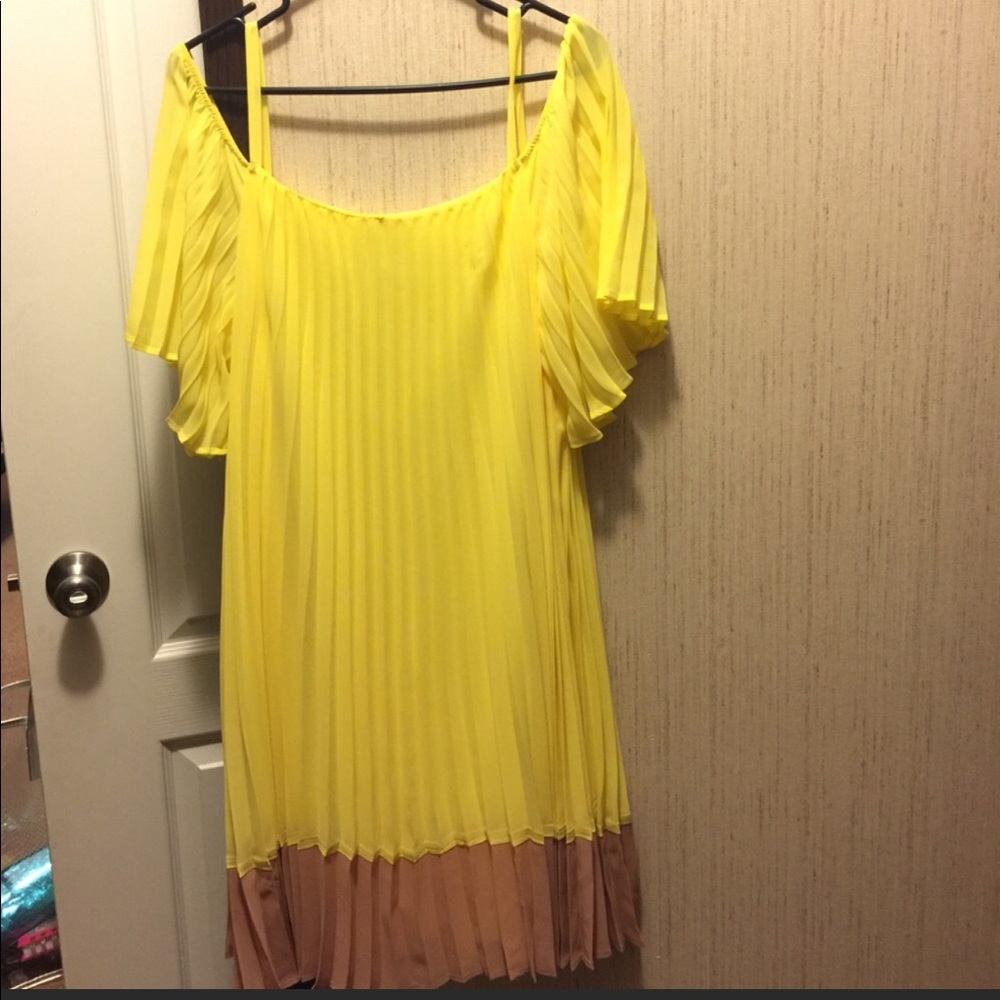 Yellow dress